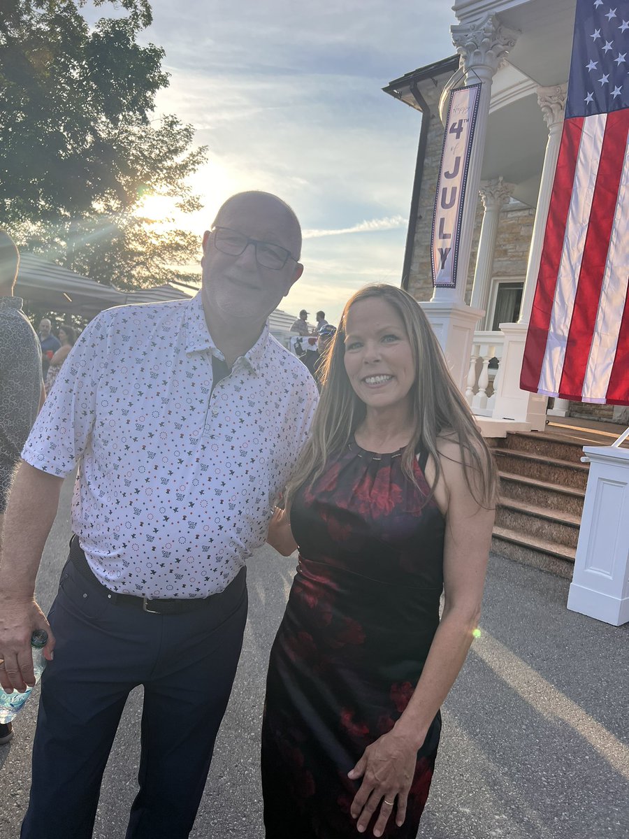 LichTamara's tweet photo. It was an honour and a pleasure to attend the 4th of July American Independence Day celebrations at the Ambassador’s residence in Ottawa.  I had the opportunity to speak with Ambassador Hoekstra and thank him, the President, and the American people for their heartfelt support throughout the Freedom Convoy and ever since. 
@ChrisBarber1975