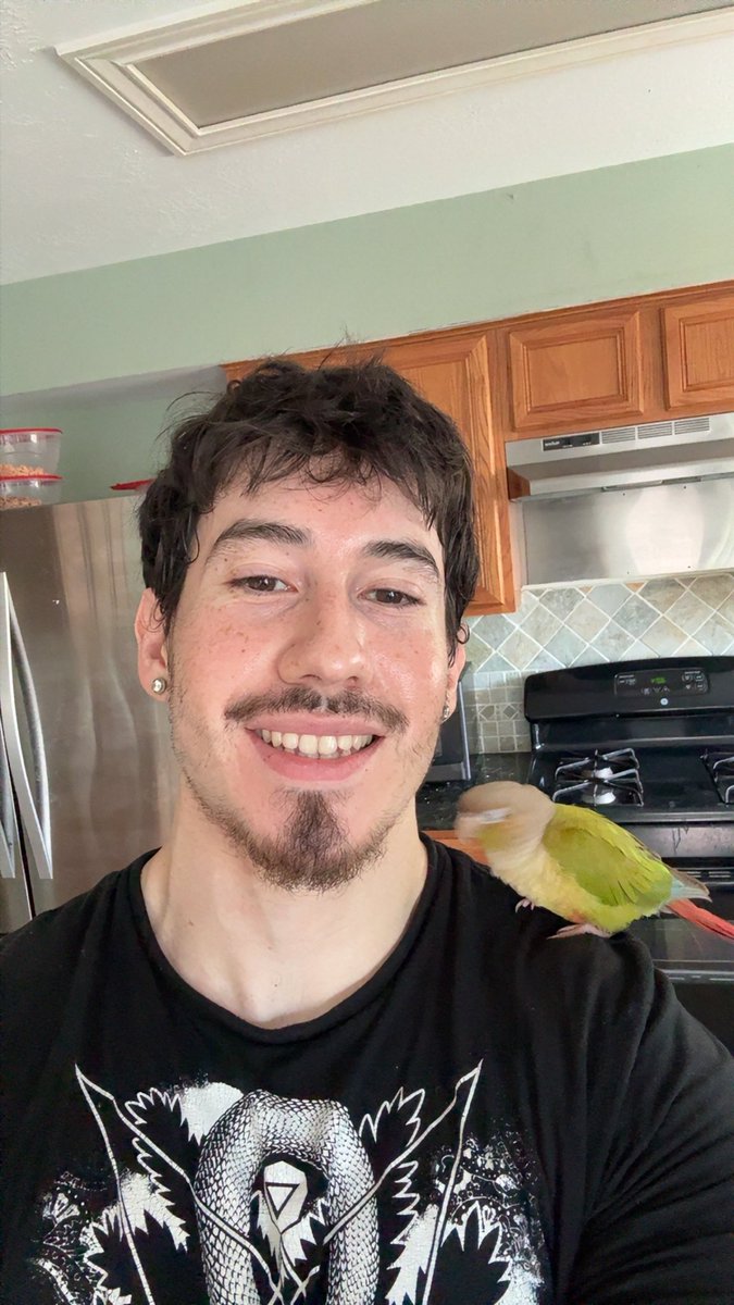 Okeeeeletsgo's tweet photo. He is so happy to be here https://t.co/kQiVQBR9JF
