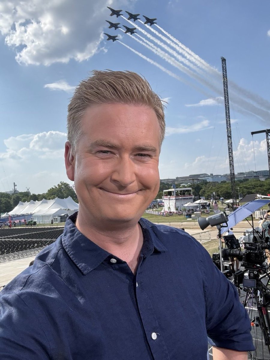 MAGAVoice's tweet photo. Peter Doocy with the BEST Selfie of the day https://t.co/ZGzIMBdhqP