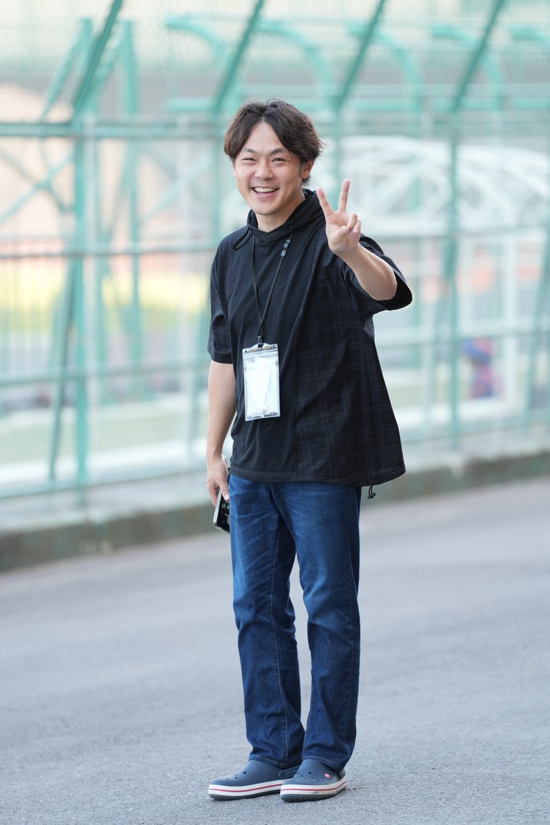 yasuyasu3010's tweet photo. 競輪記者界の頂点
年収？ https://t.co/e0WBRisEYj