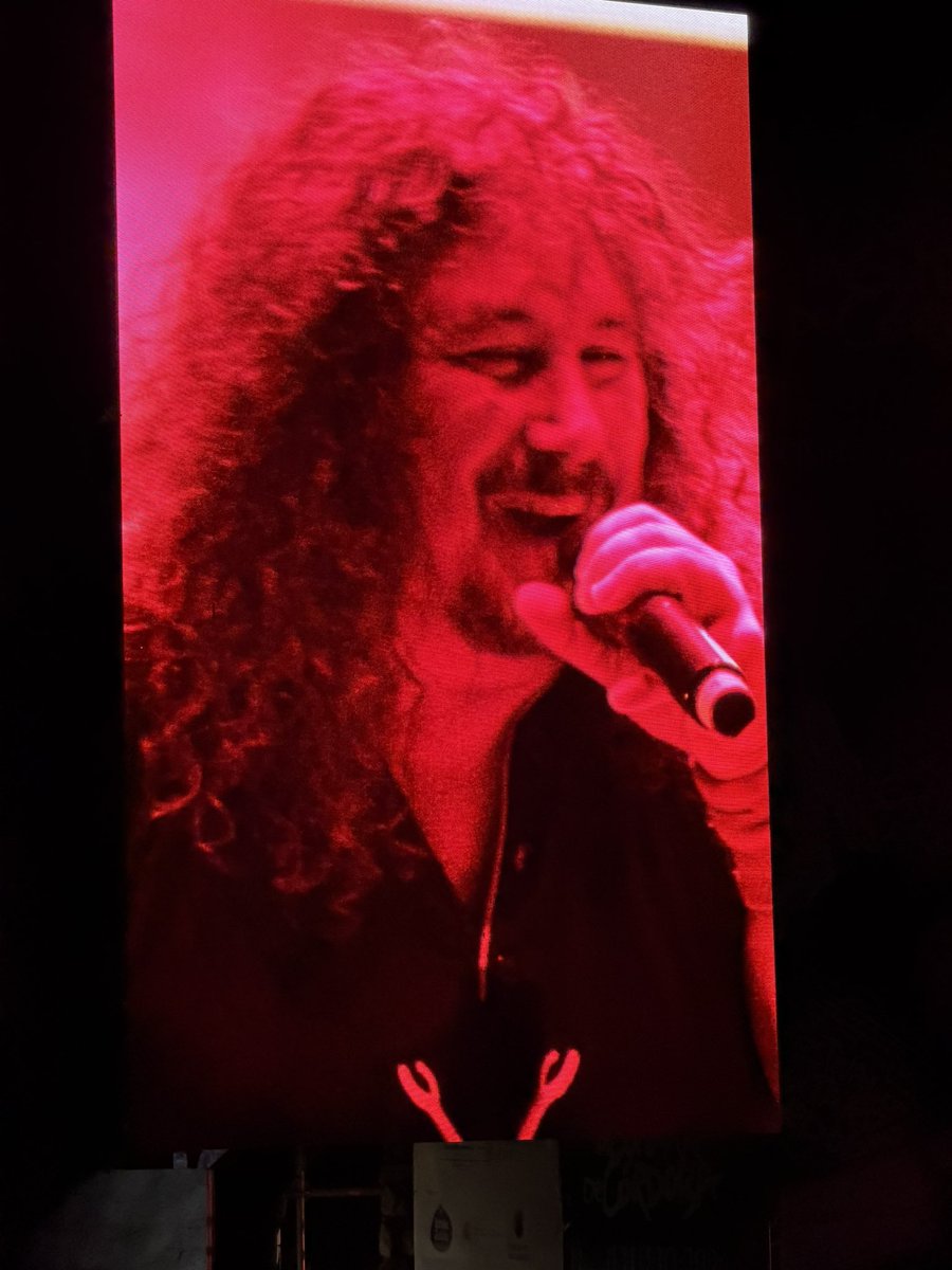 Corvo_91's tweet photo. He cumplido mi sueño de adolescente, ver @WarCryOficial @Victor_Warcry en directo esperando mas de 20 años https://t.co/eyqL6dHuXi