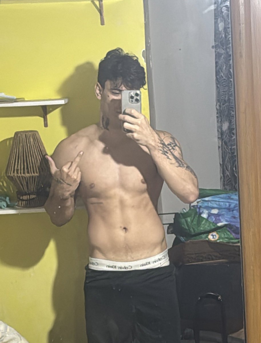 nicolasvelutto's tweet photo. V line https://t.co/QYuOI170ON