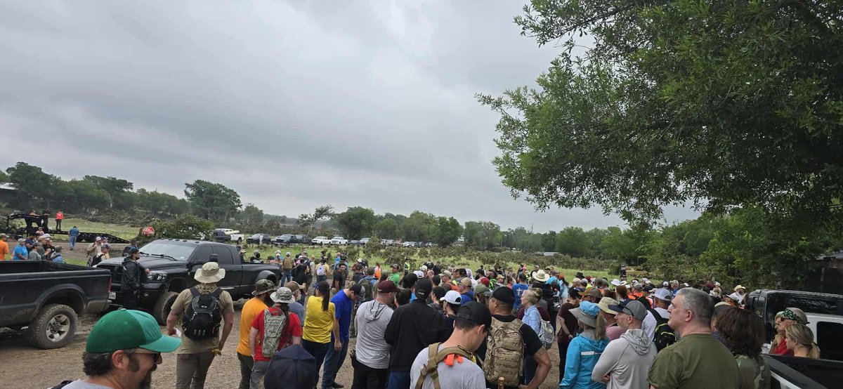 136Rescue's tweet photo. Today marks 1 year since the tragic Texas Hill Country floods . Team Dominator, United Cajun Navy and Rescue 136 joined forces with many others from across the state as TaskForce 18 ! We all will always be committed to serving our rural communities in any disaster! https://t.co/ozqxE0NCbb