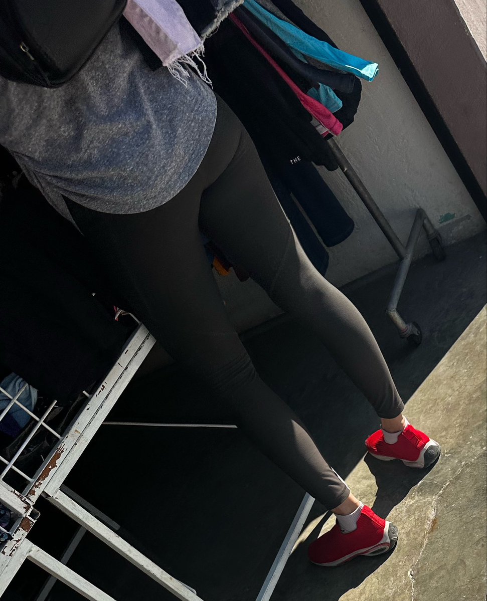 Fetichista4k8k's tweet photo. #Putita #Milf en #Leggins es un deleite ver estos #Culos #MilfAss
#CazadorDeCulos #CulosPreñables #chudai #candisse #candise #Candice #Puta #Transparencias #perra #SlutStreet #InPublic #EnPublic #PublicAss #candidass #feet #toes #CuloDeportivo #CuloTragón #culonasincreíbles 🤤 https://t.co/t0uWeuyfG7