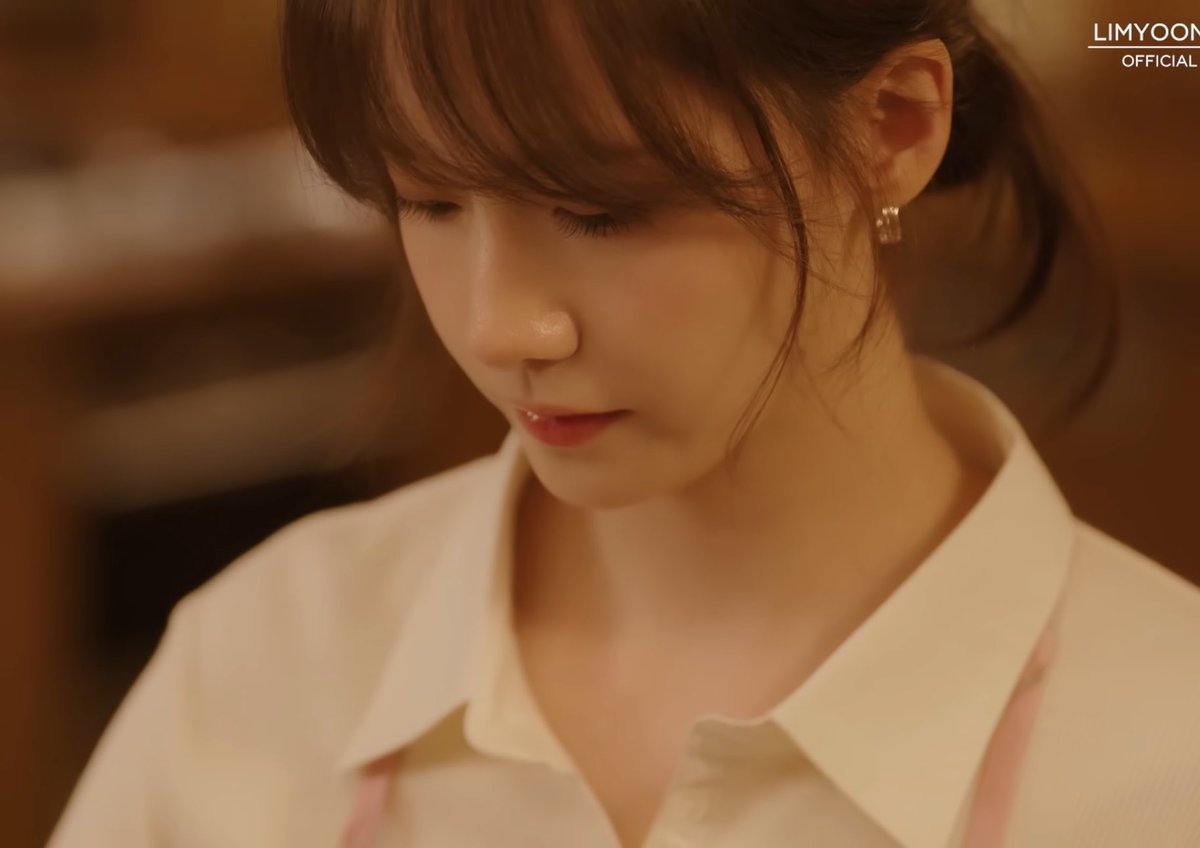yoonyul_4ever's tweet photo. Every photo of YoonA is a masterpiece. 🤍 https://t.co/w2ooHVqtzx