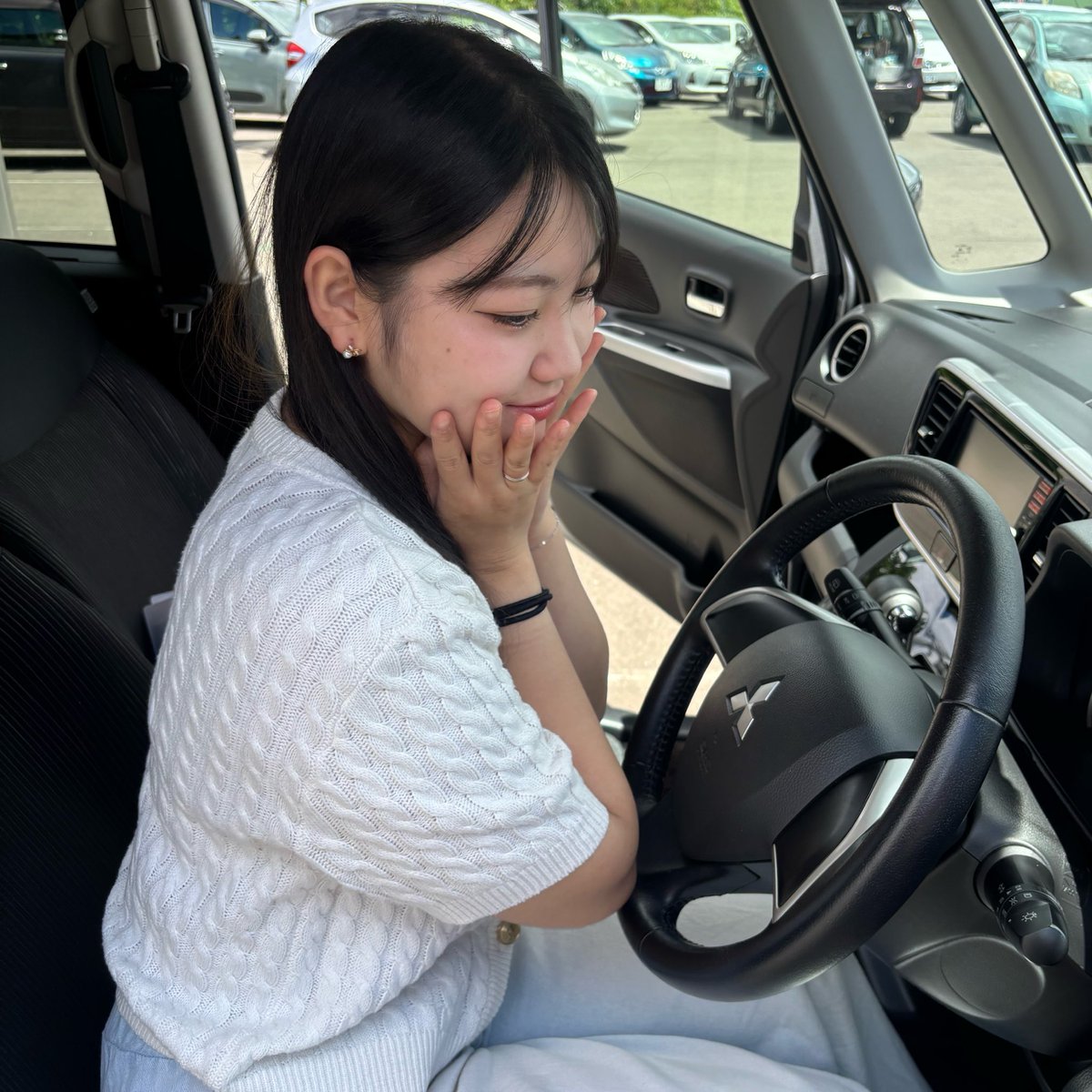 onemucha__'s tweet photo. ついに自分の車を納車したの~🚗
安全運転で行きたいと思います＾＾ https://t.co/RW38E7t860