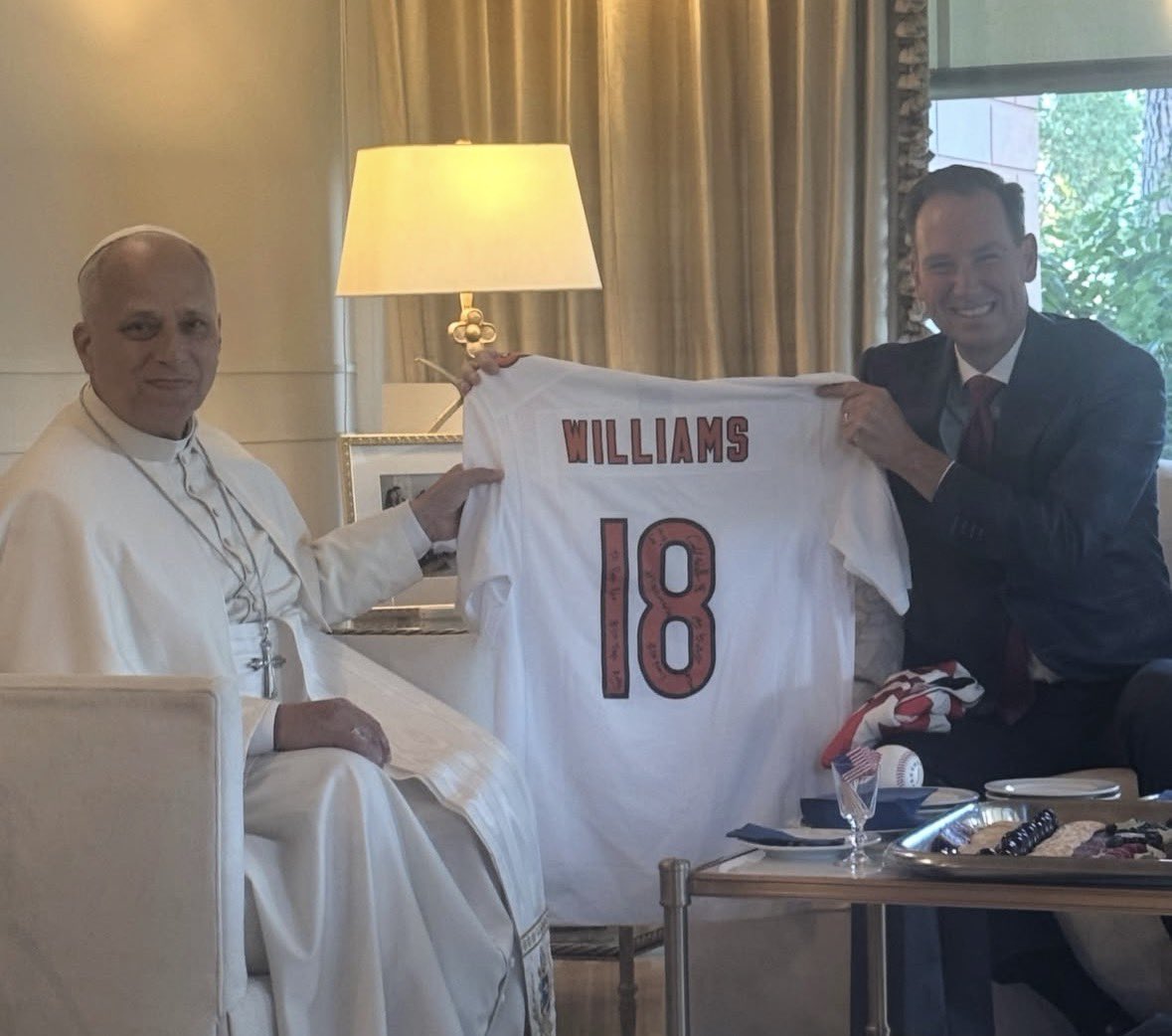 CEmma670's tweet photo. Pope Leo XIV, the Chicago native, has received an autographed jersey from Caleb Williams. https://t.co/hmSbEFksox