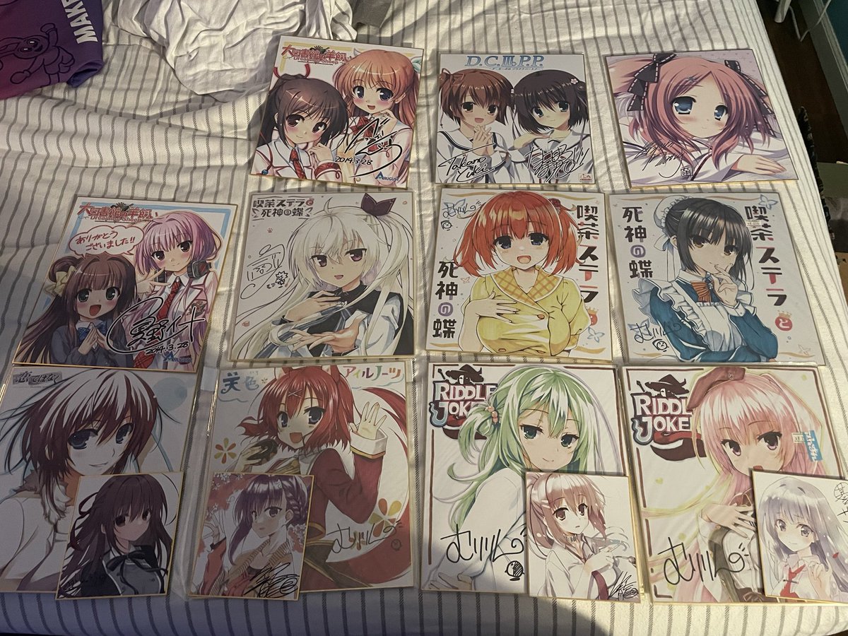 whyhellothe's tweet photo. My collection of my various visual novel related things 🥹 (more in comments) https://t.co/wGjafMtF4P