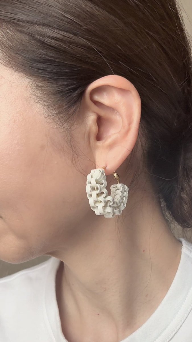 embiaccessories's tweet photo. ショップは、今日23:59 までです。
透け感とても魅力的なsukashi wakka ホワイトが人気です。
商品ページは⬇️  
https://t.co/KXiu9jxGZ9 https://t.co/fe30tC62wm