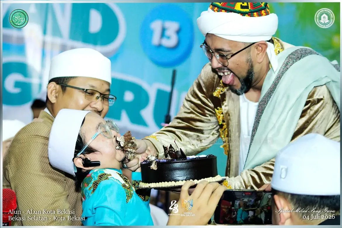 NmDepok's tweet photo. MILAD SANG GURU 
MILAD Ke 43 &amp; 13 NURUL MUSTHOFA 4 
Bersama NURUL MUSTHOFA BIN JA'FAR 

Tanggal : Sabtu , 04 Juli 2026 
Pukul : 20:00 wib selesai
Tempat : ALUN ALUN KOTA BEKASI 
Jln. Pramuka no 59 , marga jaya - kota bekasi 

#nurulmusthofa_original
#NurulMusthofaBinJa'far https://t.co/THryTCrfBG