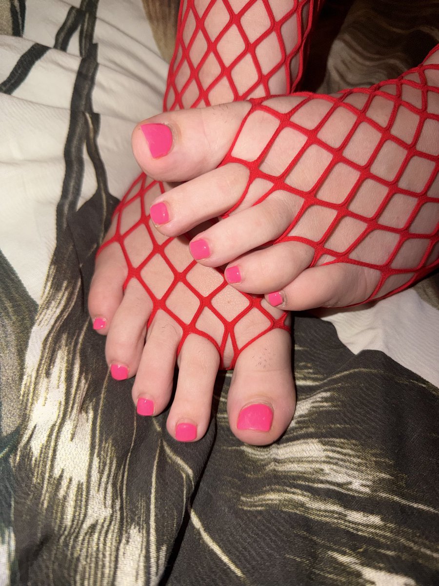 CharlPrettyFeet's tweet photo. @MultiverseSoles Last night was 🔥😈 https://t.co/Zt82XJSUrs