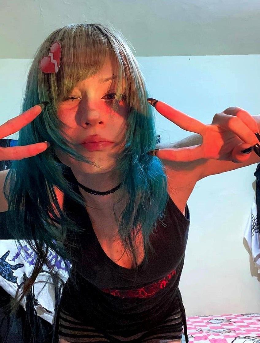 dynamittens's tweet photo. introduction.ೃ࿔ ㅤꨄ︎

♡ 19,she/her
♡ egirl
♡ straight, sub
♡ virgin
♡ perverted &amp; weird 
♡ student

new to nsfwtwt

i dream of belonging to someone 
♡ to be moots 

#nsfwtwtًً  #nsfw https://t.co/htUAuCfKXi
