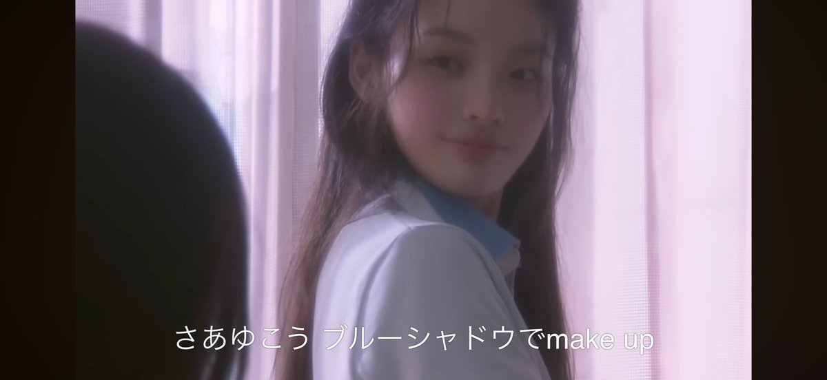 ray_cosme_'s tweet photo. 今日はillitの『時よ止まれ』を聞いたので

「ブルーシャドウでmake up」 https://t.co/3ipqtlHNQK