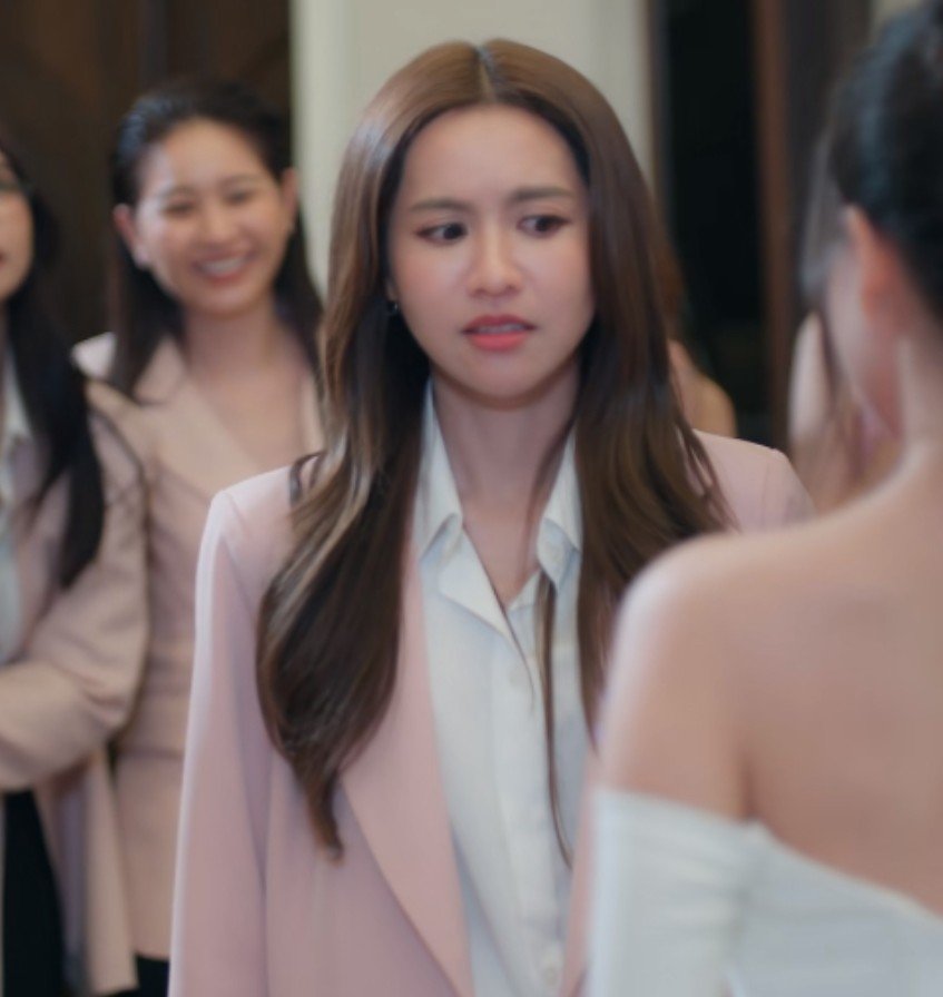 mcugls's tweet photo. crying over namneung acted "i don't want to be in this position, please someone save me" so well. the genuine scared look in her face, pls

#NamneungMilinD https://t.co/a3I8qX2Pfn