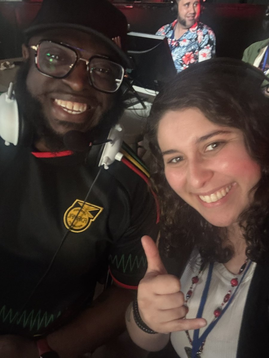 SuperGirlKels's tweet photo. 🗣️ THAT’S IT FOR TODAY!

Thank you all for the support on the mic! See you tomorrow 10am 🫡 https://t.co/dpgX23DM8e