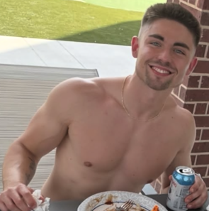 Adonis_Admirer's tweet photo. 🍖 #FourthofJuly BBQ Beefcakes 🍖
💪 Giovanni Heater
#Cookout #4thofJuly #4thofJulyWeekend https://t.co/MHyBuOp60P