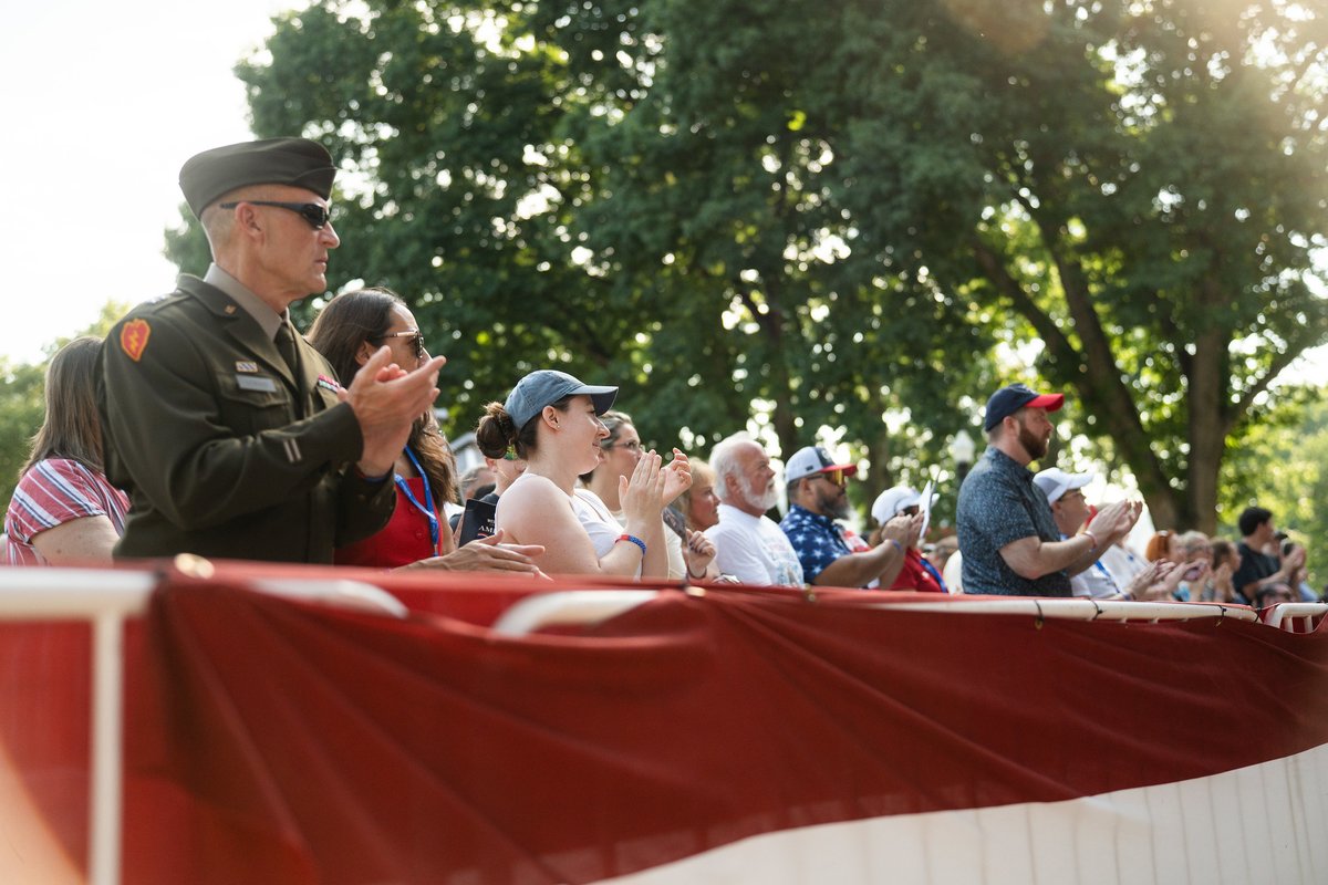 wvgovernor's tweet photo. It was a patriotic crowd at the State Capitol steps today for Governor Patrick Morrisey's #America250 address. From "Country Roads" to honoring our heroes, tonight's celebration reminded everyone why we are proud to call West Virginia home.

https://t.co/3xU4bC5T20 https://t.co/m9u28mQTK0