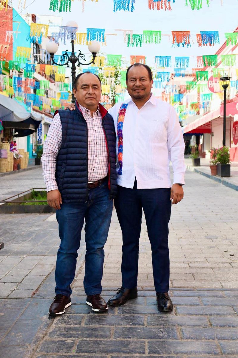 lopez_isra's tweet photo. Muchas felicidades carnal Laureano López Sánchez por cumplir un año más, los mejores deseos y muchos años de vida, que la sigas pasando de lo mejor, Fuerte abrazo.

#FelizCumpleaños https://t.co/EQpojDC4u5