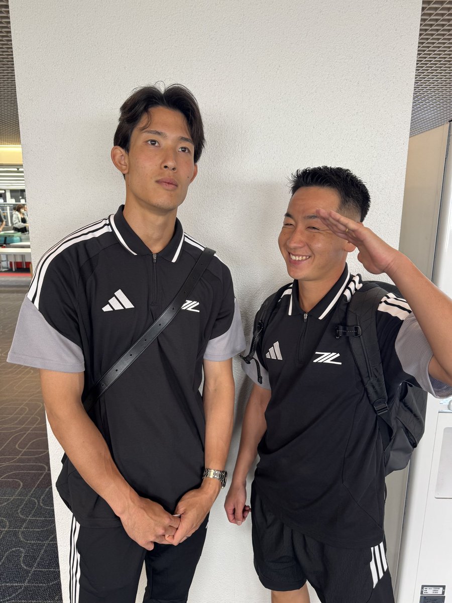 FcMachidaZelvia's tweet photo. 🔷青森キャンプスタート!!🌞🍎
 
初の青森キャンプに向けて出発✈️✨
いってきます!!✊

#FC町田ゼルビア #zelvia
#青森キャンプ2026 https://t.co/jOBZRMSupN
