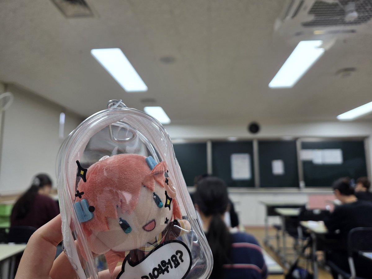 tn_wind__'s tweet photo. JLPT 보러옴 https://t.co/3uuIbmmJY7