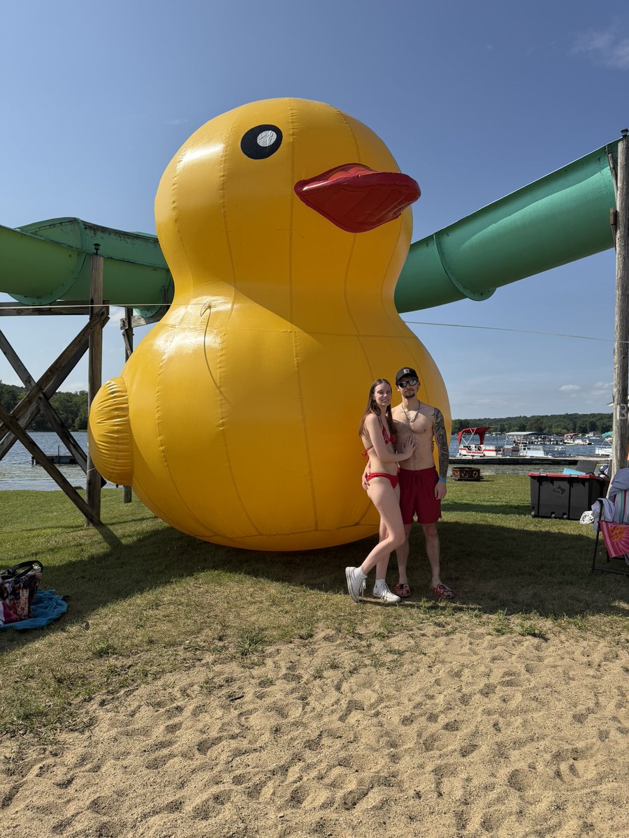 KeagyAllee's tweet photo. Happy 250th America❤️🤍💙 https://t.co/K67HIblqeu