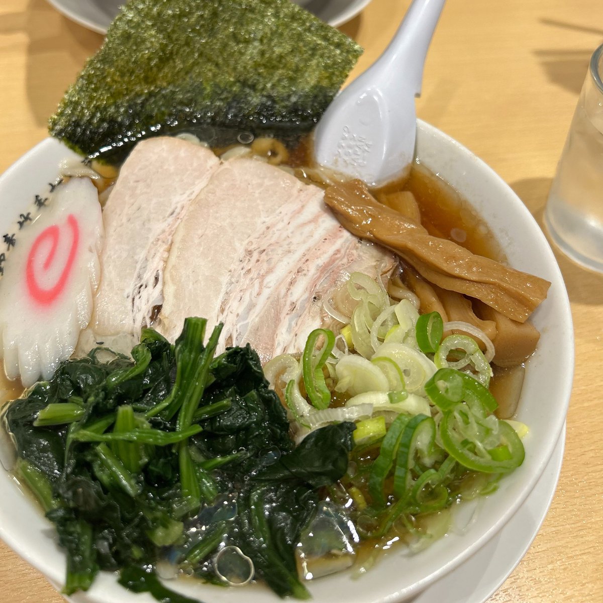 H_0307i's tweet photo. 今まで食べた中でいちばん美味しいラーメンでした🤦🏻‍♀️💮
心の底から行ってよかったと思ったと思う場所でした、、日環アリーナ万歳🙌🏻池田選手ありがとう（ありがとう） https://t.co/ddGYod0Dgn
