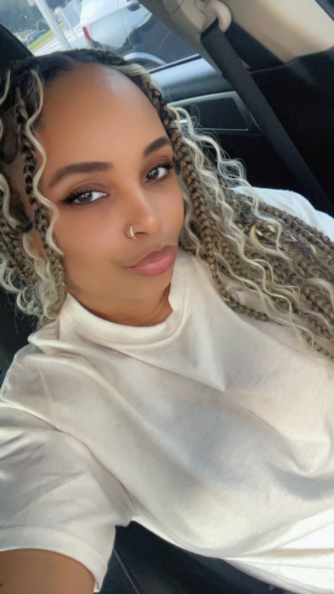 Drea642's tweet photo. It’s STILL MY BIRTHDAY BITCHES♋️🥳♋️🥳♋️🥳♋️ https://t.co/wtsbWKfuCa