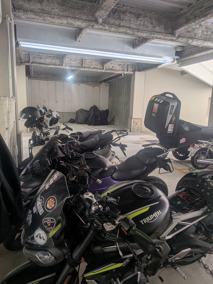 skipjacksumire's tweet photo. 今日は大人しく
🏍️メンテナンスの日にするか〜www鈴鹿8耐、北九州記念テレビ観戦…アップガレージ美原北まで行くかなwww https://t.co/t5qRhYCWxM