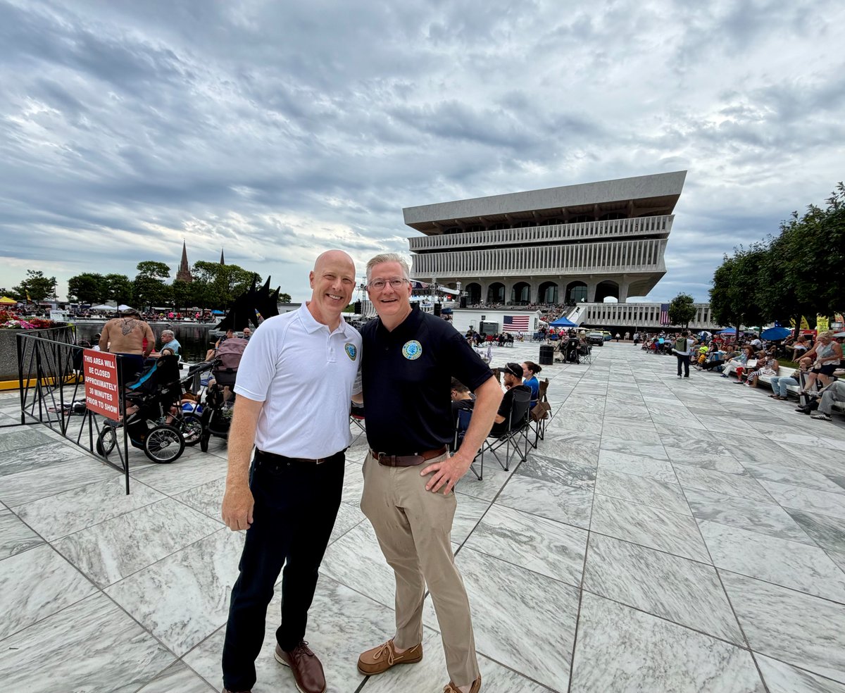 AlbanyCountyDA's tweet photo. Great to see Albany celebrating America’s 250th with grace and style. We made a commitment a year ago to go above and beyond in our pursuit of justice, and we’ve seen improvement across the board, as our public safety collective is making Albany the best version of itself https://t.co/0pKExQjrHX