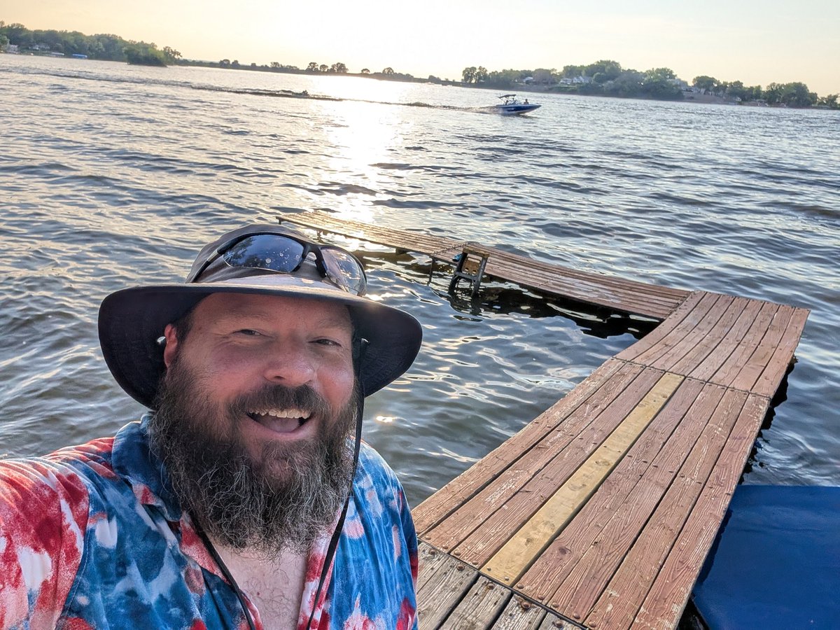 ChadBirger's tweet photo. 4th of July at Swan Lake. Happy 250th America!!! https://t.co/Qef7UiQwB6