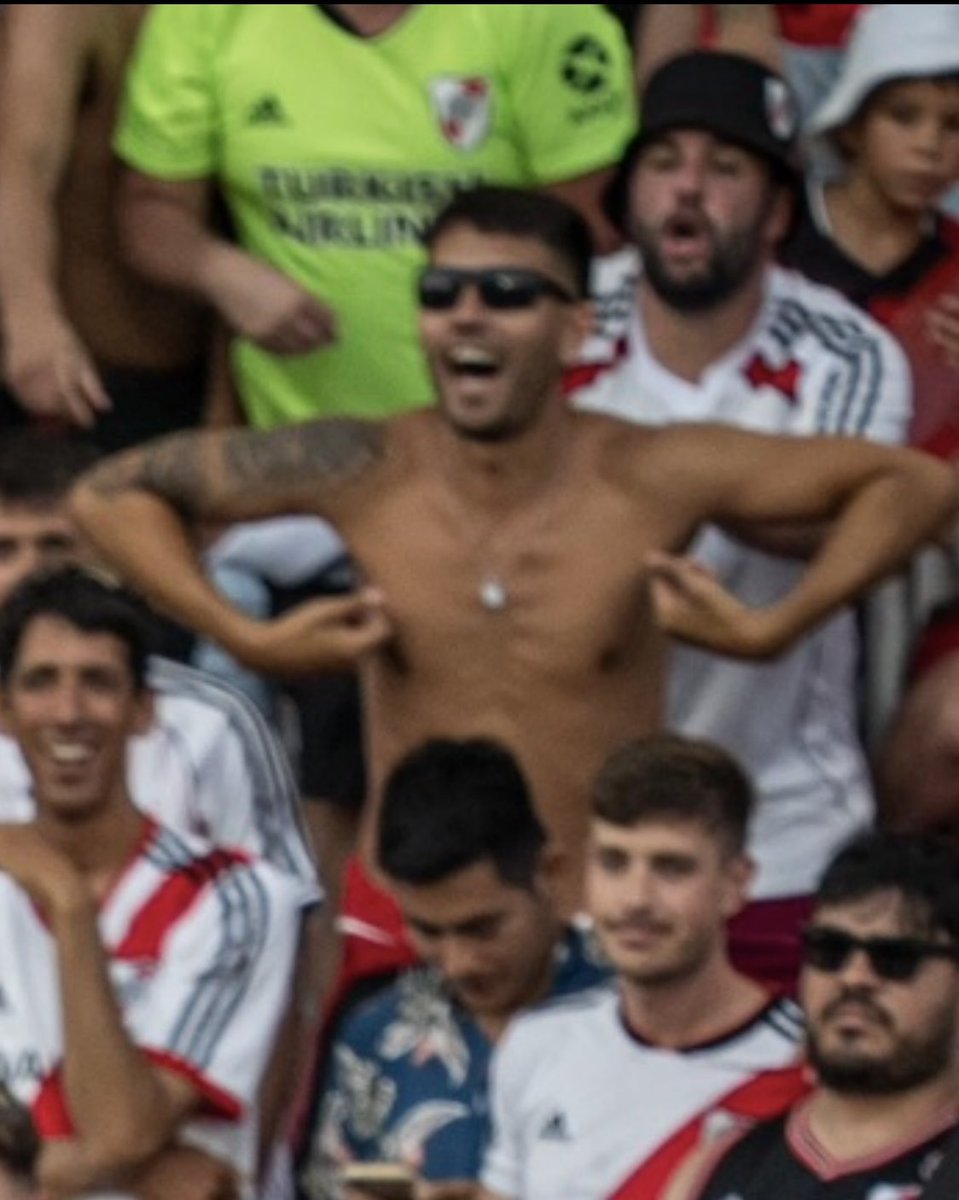 Maurormf's tweet photo. El racismo tiene que terminar, estás de acordo? @RiverPlate https://t.co/NZQsY2jkGG