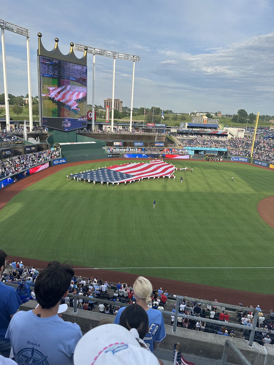 NobodyFetter2's tweet photo. 🇺🇸⚾️ #happy4thofJuly https://t.co/Sw526Gbq9M