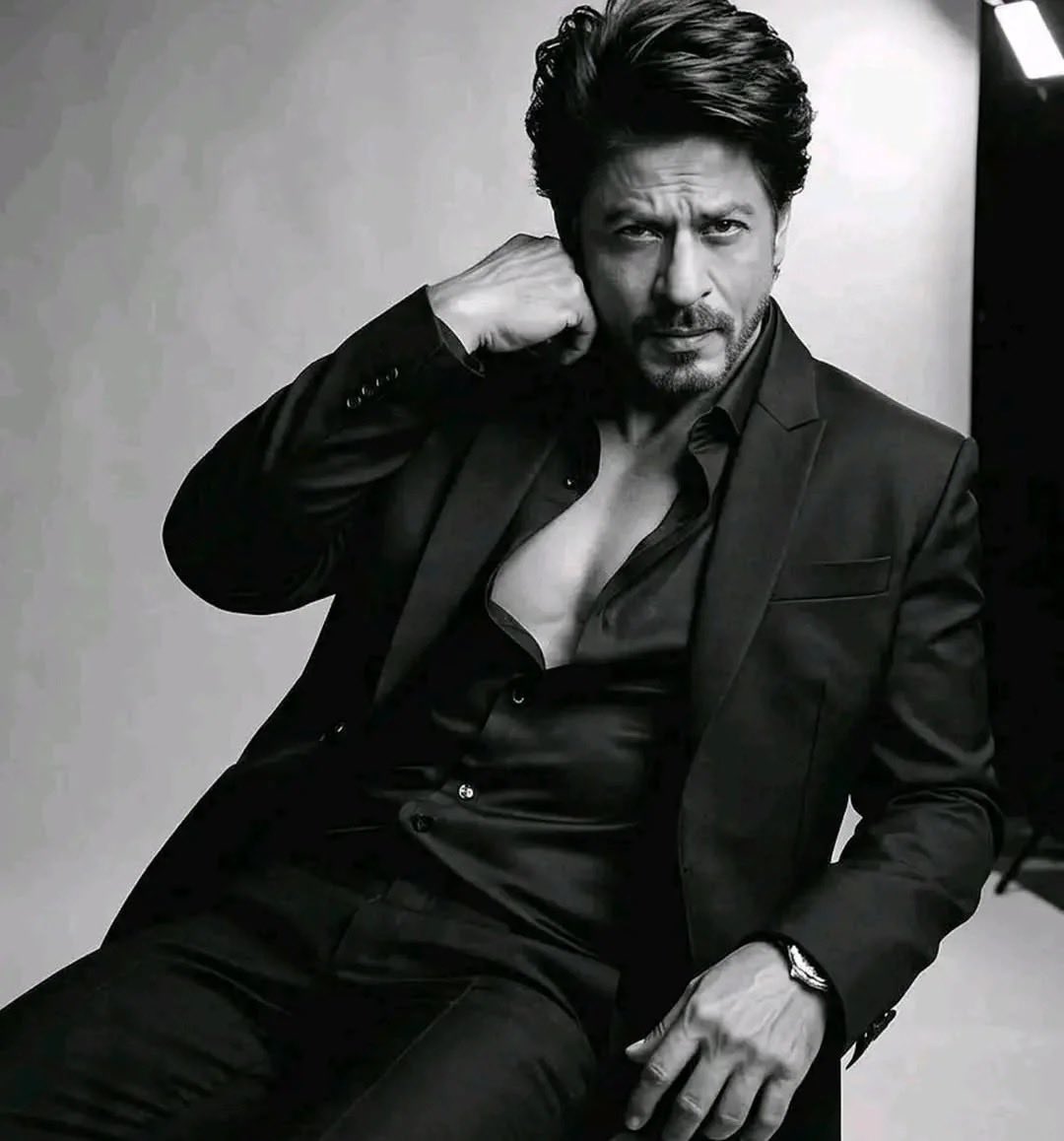 Devoted2SRK60's tweet photo. Wowie wow wow!! 🤩 🔥 🔥 🚨 🚒 😍
#ShahRukhKhan #KingKHAN #SRK https://t.co/qS8e01wSCt