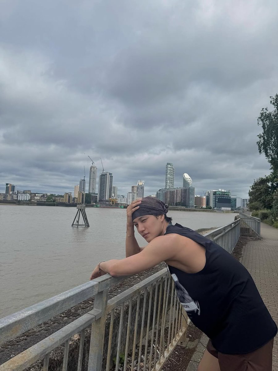 kay_jongin's tweet photo. Good morning everyone, khususnya yang cantik dan menawan. https://t.co/1LHkuYzzs5