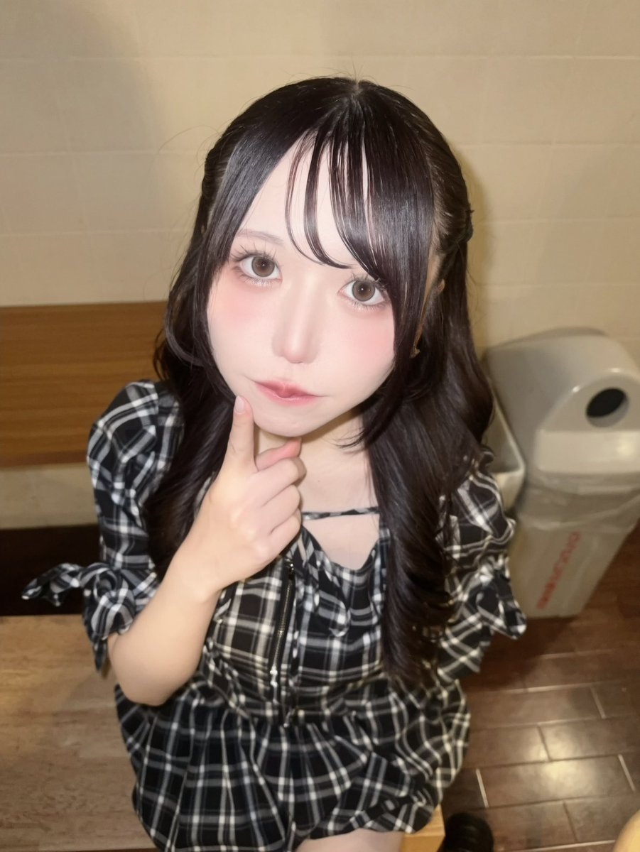 Loverin_panda's tweet photo. 💭ྀི🎀

Sistersあにま ぱんだほわいと🐾
きさらぎ らぶです。

🆕ENTP(たまにENFP)
O型
食いしん坊(ビックケバブにハマってます)座右の銘は「1日１愛す🍨」
元長距離選手(体幹やばい一生消えない)
おしゃべり大好きです
らぶりんずはもっと大好きです(♡)

愛を歌ってます。
よろしくお願いします🫧ྀི https://t.co/57YrWiA4Qr