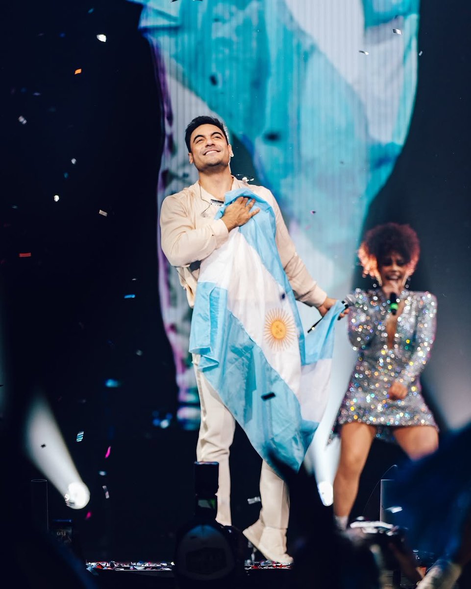 Vernicags's tweet photo. Gracias por estos 22  años de canciones hermosas 😍 #FelizDíaDelRiverista
#CarlosRivera22AñosDeCarrera

#CarlosRivera  #Riveristas #ClubOficialSoloTu 
#ClubOficialSolotu🇦🇷 💙
@_CarlosRivera 
@SonyMusicArg 
@riveristashq 
@_ClubSoloTu 
@ClubSoloTu_Arg https://t.co/VVZNIPsUzv