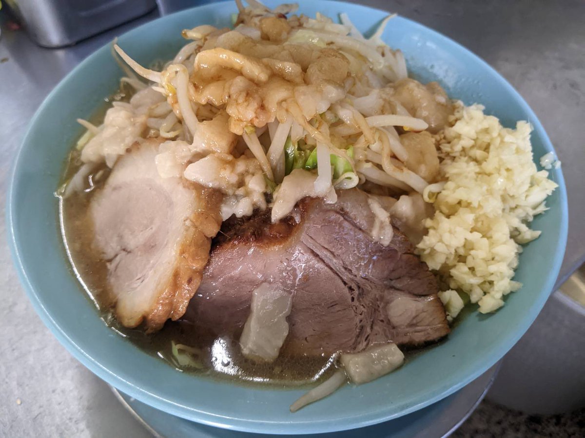 MENYA_Kojuro's tweet photo. 7/5（日）
おはようございます
麺屋小十郎岩沼店です
昼10:30~15:00
夜17:30~20:00

岩沼店　G系ラーメンメニュー
醤油、味噌、担々麺、まぜそば、つけ麺

また、あっさり中華そばもご提供してますので、お子様や女性のお客様は食べ易いですよ👍
限定麺は、
12時~提供予定です🙇‍♀️

ご来店お待ちしてます https://t.co/hZ9Pj0Geoe