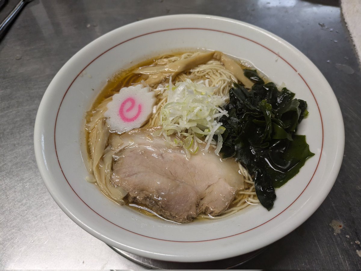 MENYA_Kojuro's tweet photo. 7/5（日）
おはようございます
麺屋小十郎岩沼店です
昼10:30~15:00
夜17:30~20:00

岩沼店　G系ラーメンメニュー
醤油、味噌、担々麺、まぜそば、つけ麺

また、あっさり中華そばもご提供してますので、お子様や女性のお客様は食べ易いですよ👍
限定麺は、
12時~提供予定です🙇‍♀️

ご来店お待ちしてます https://t.co/hZ9Pj0Geoe