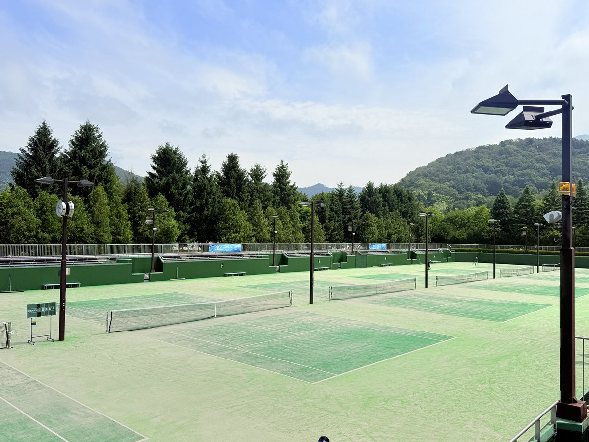 728_photograph's tweet photo. 今日は国スポデモスポ撮影、テニスよ🎾 https://t.co/CurECbYqmp