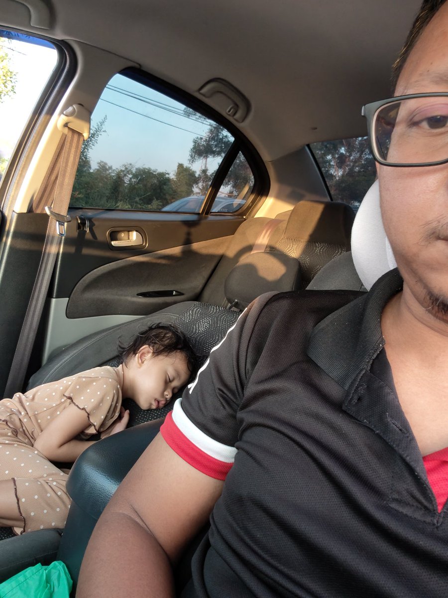 abdulsalam091's tweet photo. @aigessyi 9/3/2026
- pagi taska 
- petang jalan taman + dia ajak lari2 😅 https://t.co/lZccpiAS1t