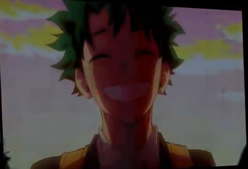 YHimeragi41766's tweet photo. DEKU AND HIS CAMERA, SO HE ACTUALLY CARRIES A CAMERA TO RECORD EVERY MOMENT https://t.co/cCUTSI0llm