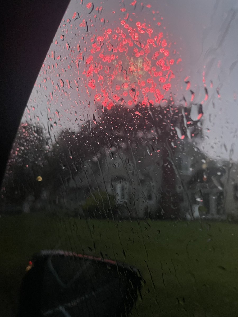 gotlov3sick's tweet photo. fuck trump and fuck ice. happy 4th everyone https://t.co/ZzLXQ3Hjrr