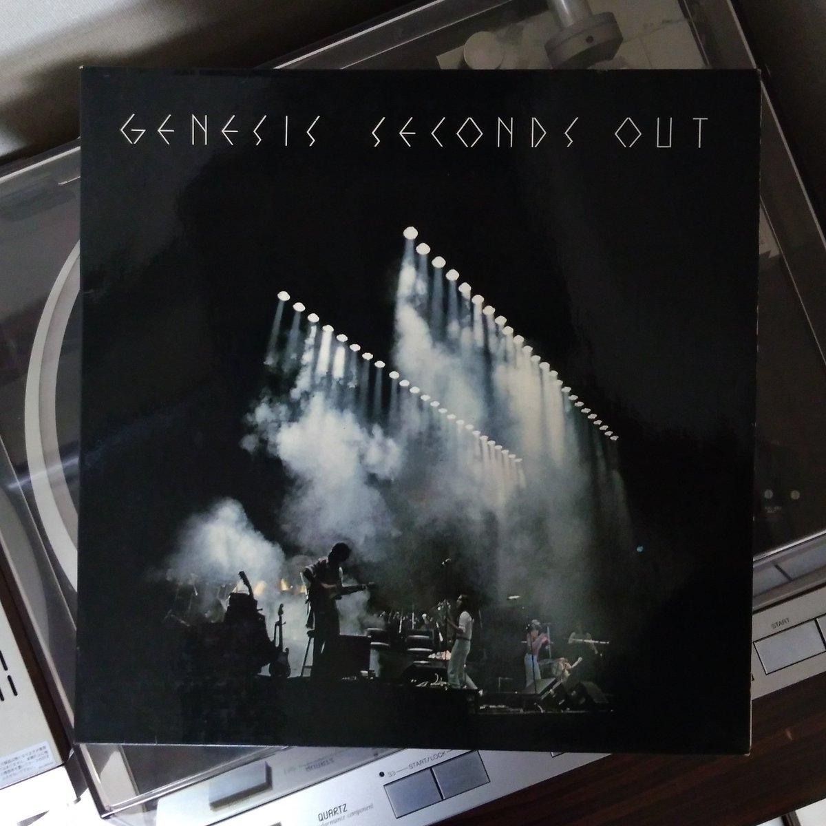 trhmnkn691's tweet photo. Genesis - Seconds Out (1977)
Progressive rock
#nowspinning
#SteveHackett https://t.co/9rJDp1egHu