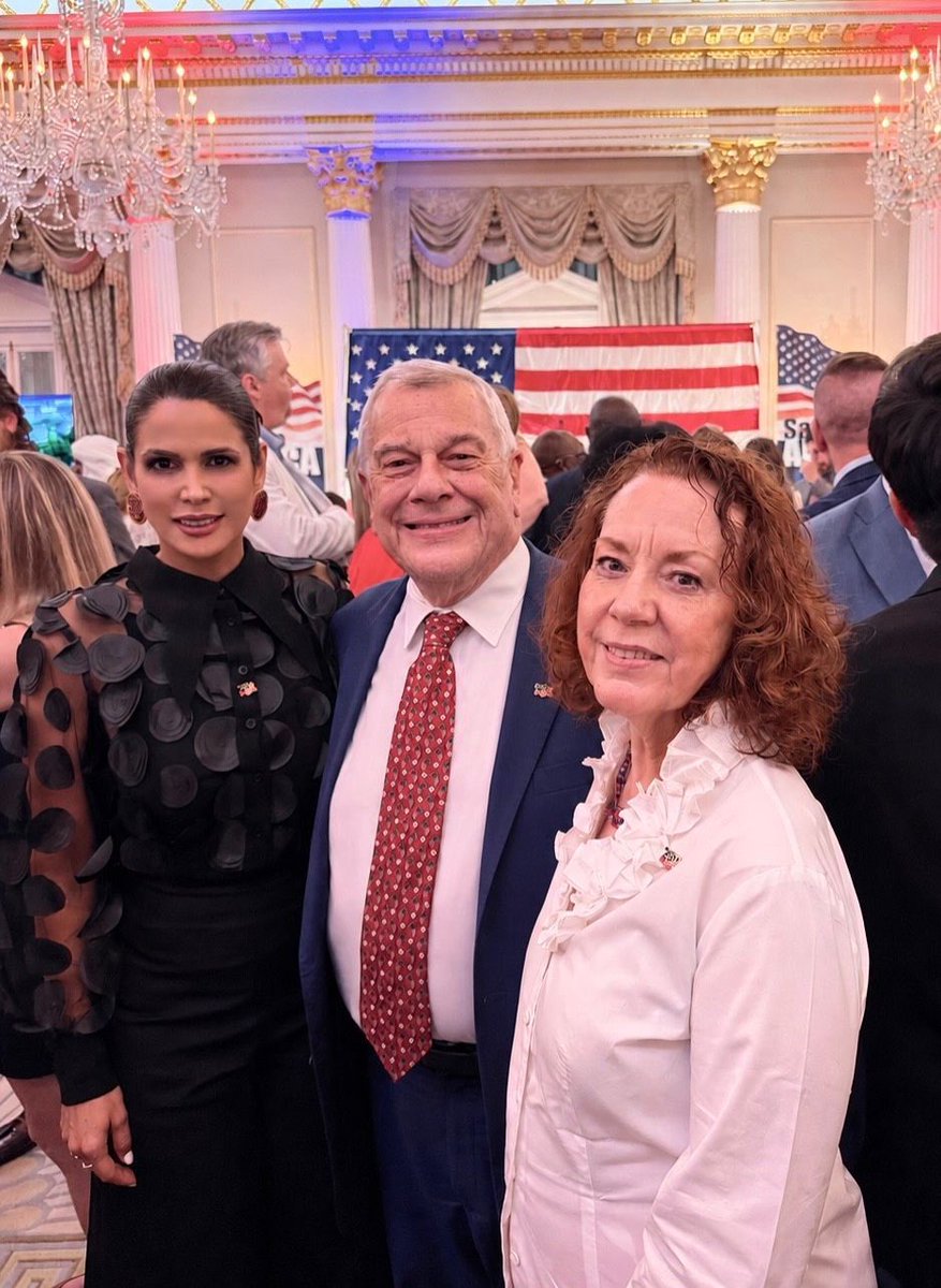 MilenaMayorga's tweet photo. Estoy representando a nuestro Presidente @nayibbukele y a El Salvador en el @StateDept, para celebrar 250 años de independencia de los Estados Unidos.     

En este evento, también destaco la contribución de los salvadoreños para el engrandecimiento de esta nación.
🇺🇸🤝🇸🇻 https://t.co/HgqjVidrIx
