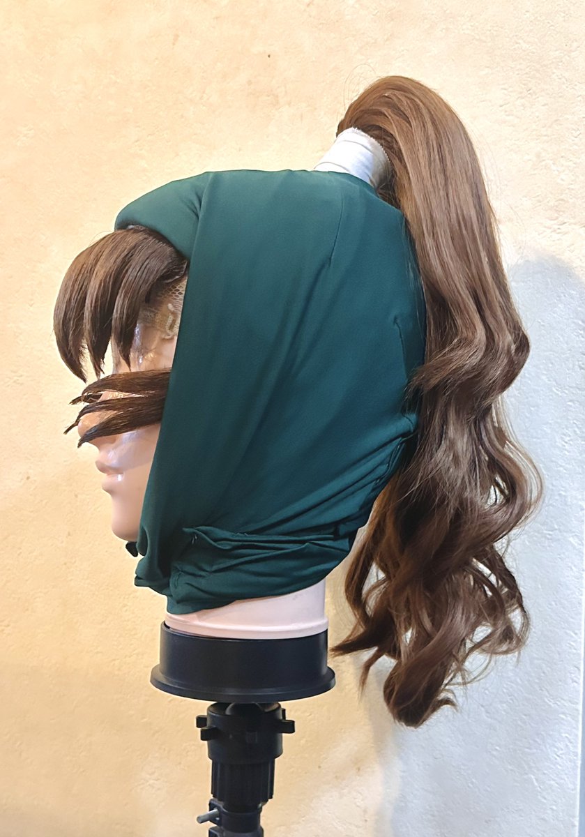 cos_yuumi's tweet photo. 伊作のウィッグ ver.ミュ(そり作)

苦手なウェーブだけど、なんとか頑張った！！ https://t.co/tmvdeLRASq