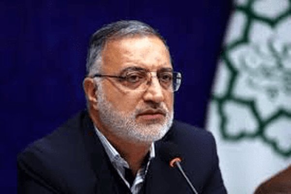 M_gorji2's tweet photo. آقای زاکانی 
شهردار محترم تهران 
برای مدیریت تهران در جنگ و مراسم تشییع پیکر رهبر شهید سنگ تمام گذاشتید 
به عنوان یک شهروند تهرانی که همیشه از شما گله کردم ، واقعا ممنون و مدیونم 

@dr_zakani https://t.co/qX3etRRK9s