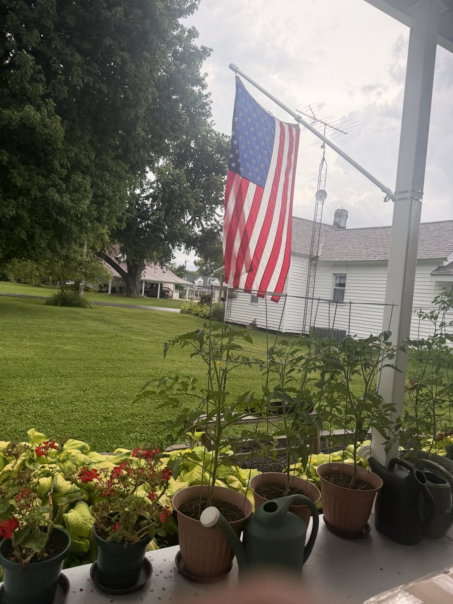 avalon_0102's tweet photo. Sitting out on my front porch enjoying the rain on a beautiful 4th of July evening. Life is good. https://t.co/n2AipNrnFv