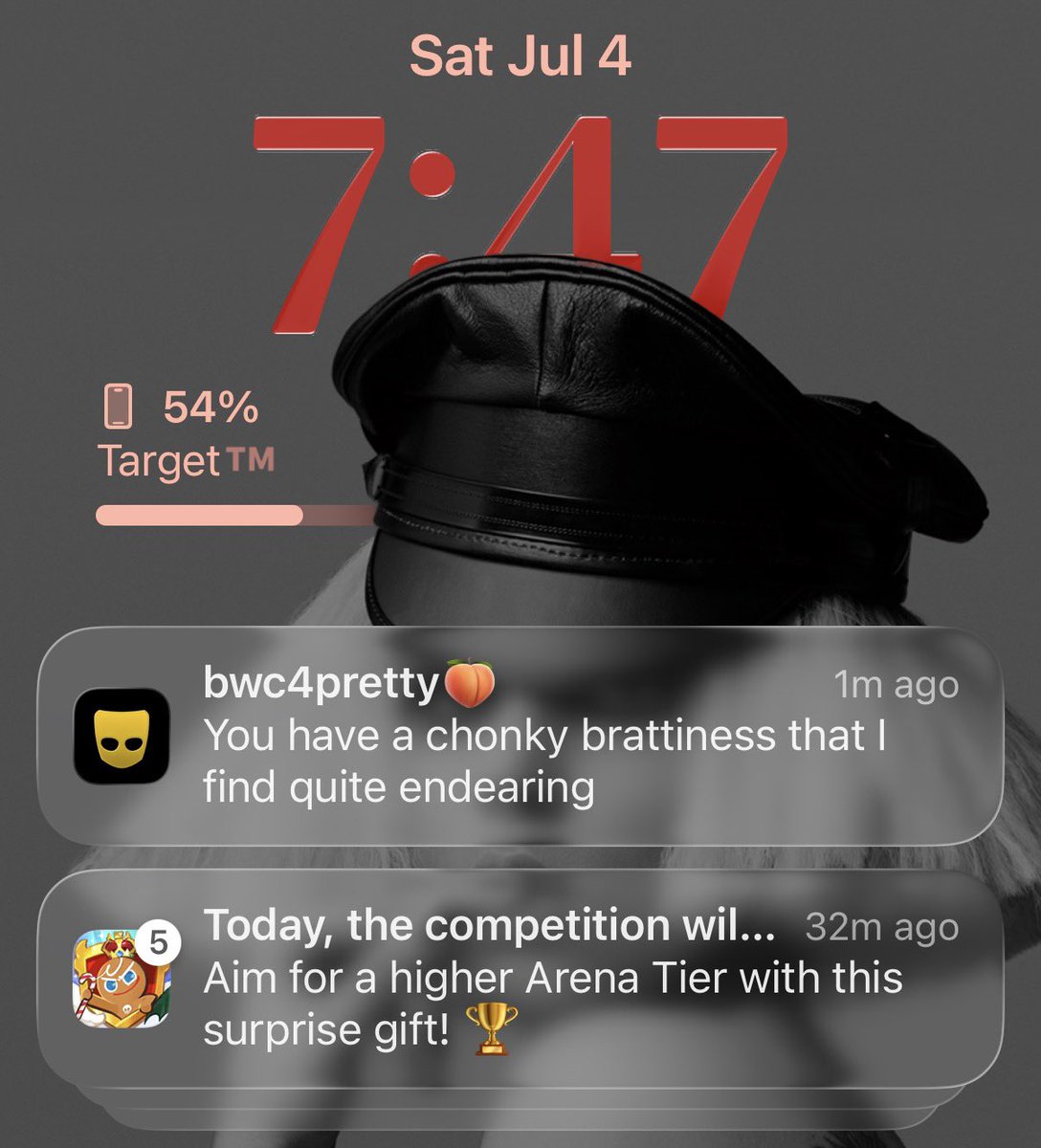 Rose_Mod3's tweet photo. the yin and yang of my notifications https://t.co/9PDaTAHr3i