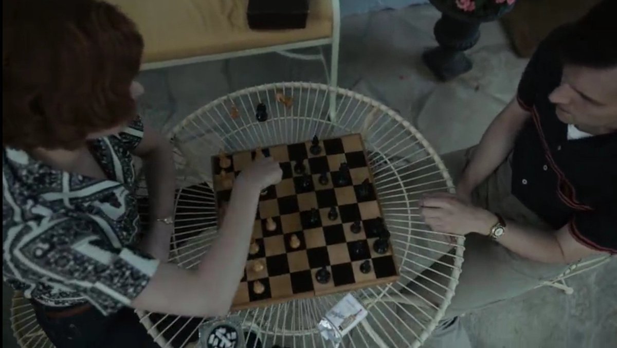 merabtimer28393's tweet photo. #queensgambit ♟️✨ https://t.co/rcI5lkiLG6