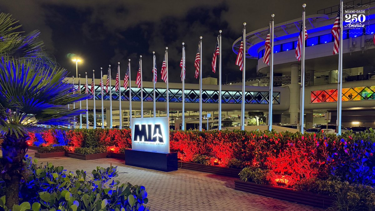 iflymia's tweet photo. Lighting up the night in red, white, and blue. 🇺🇸 Happy Independence Day from MIA! ✈️ https://t.co/EygEfbPowQ